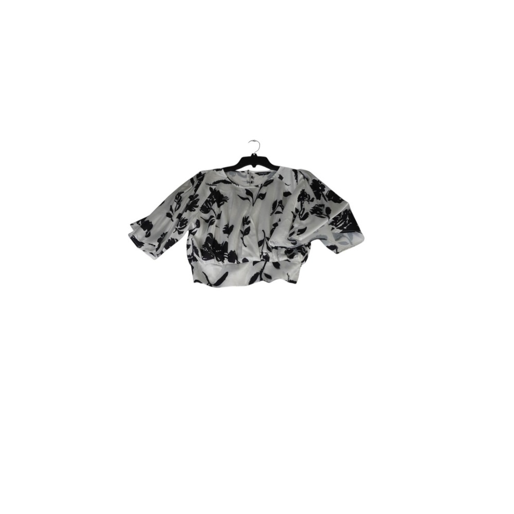 Chicme Crop Top Women Small White Black Floral Stretch Flutter Sleeve Round Neck